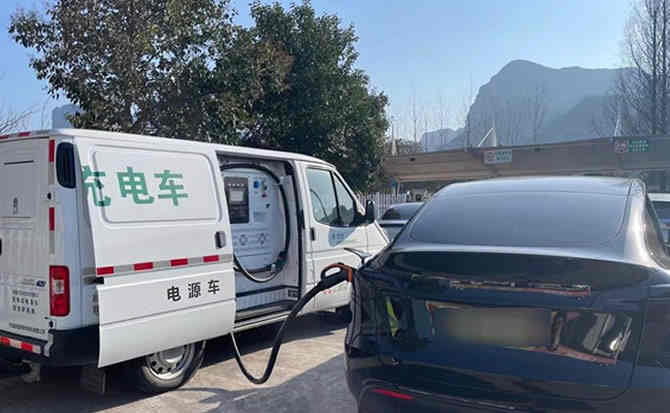 泸州汽车搭电